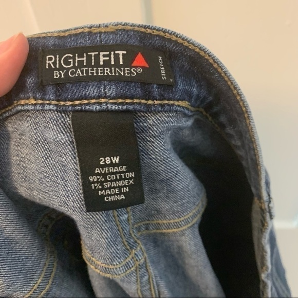 PLUS Sized Jeans - Picture 3 of 3